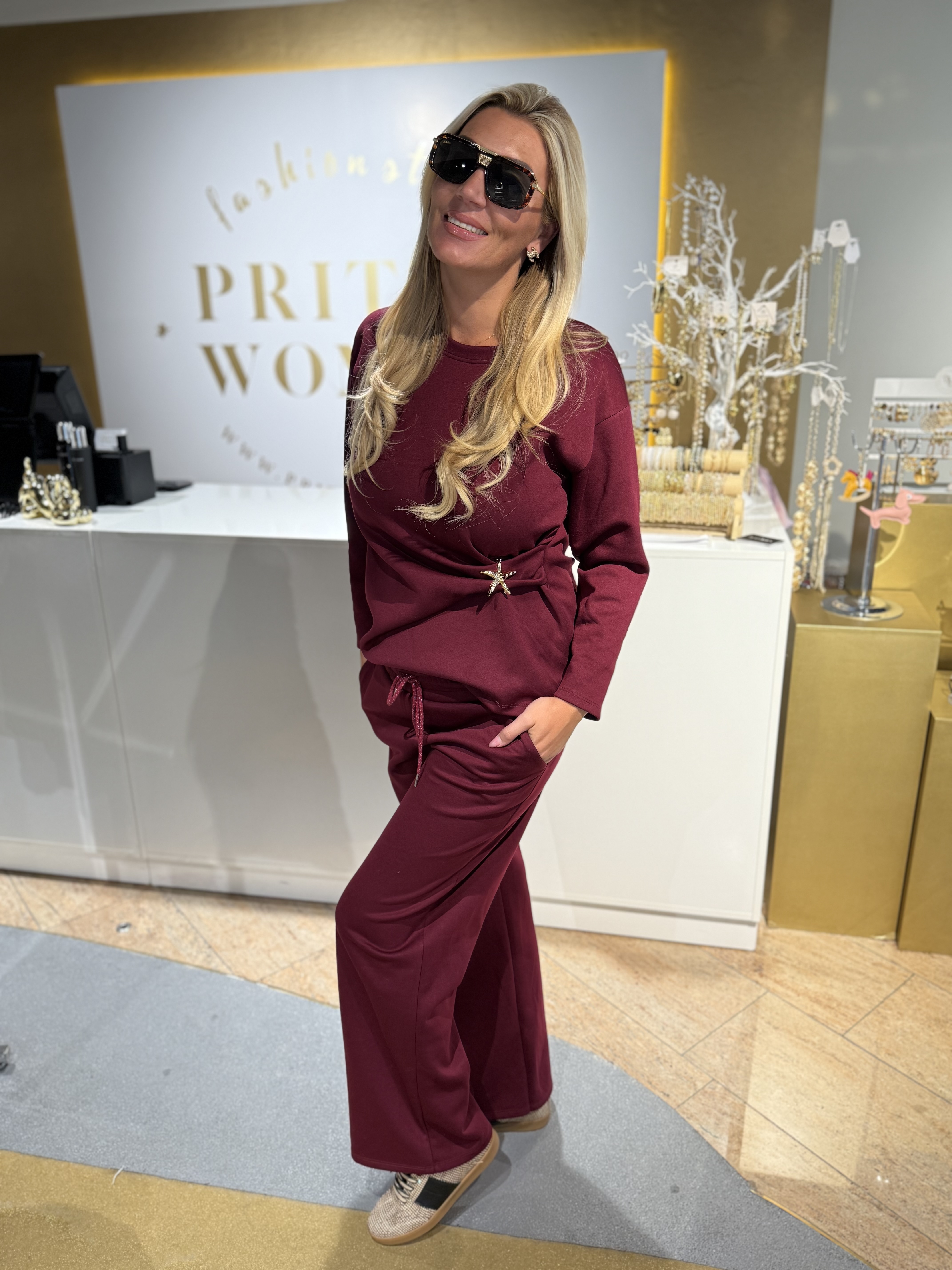 Star Fish Suit Burgundy Bordeaux