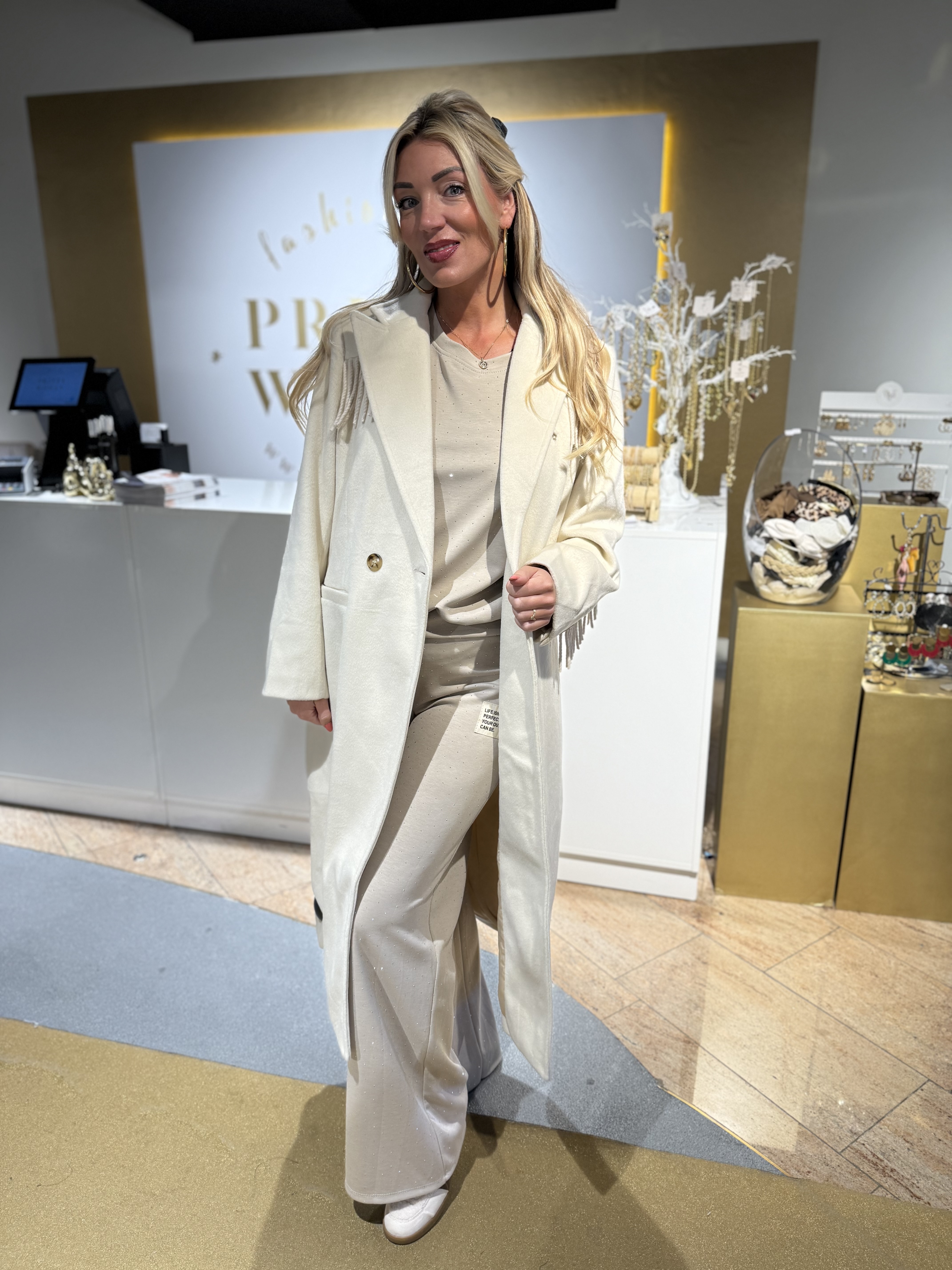 K Design Jas B901 Creme